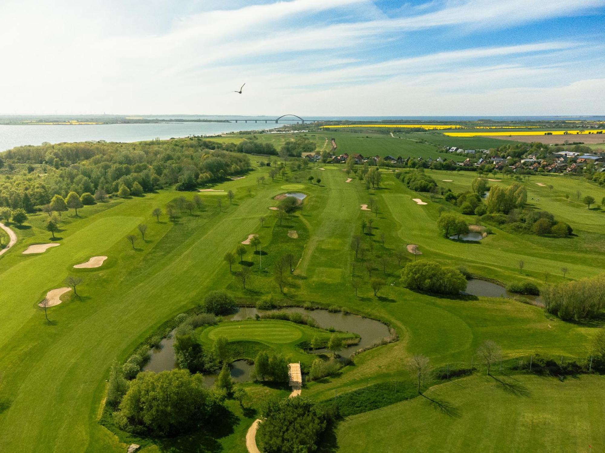 Golf 'N Wave Aktivresort Fehmarn Exterior photo